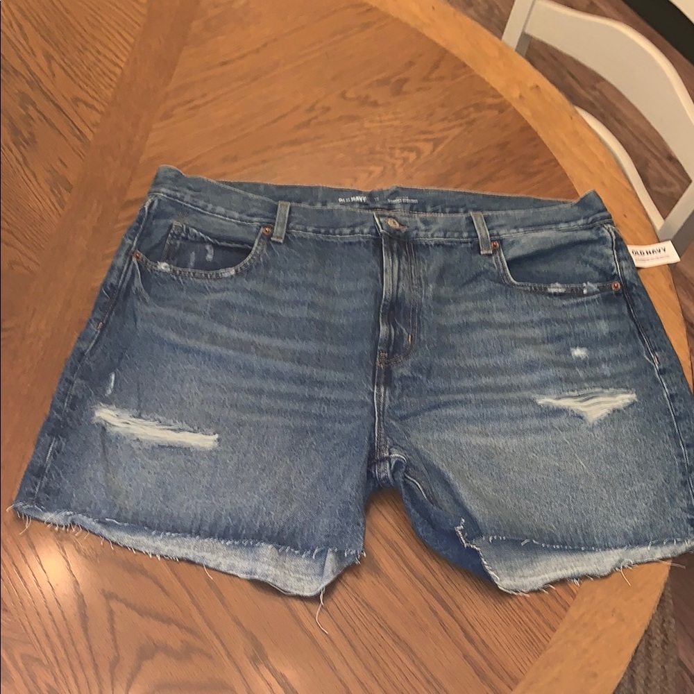 Old Navy High Rise Slouchy Straight Jean Shorts NWT Size 18